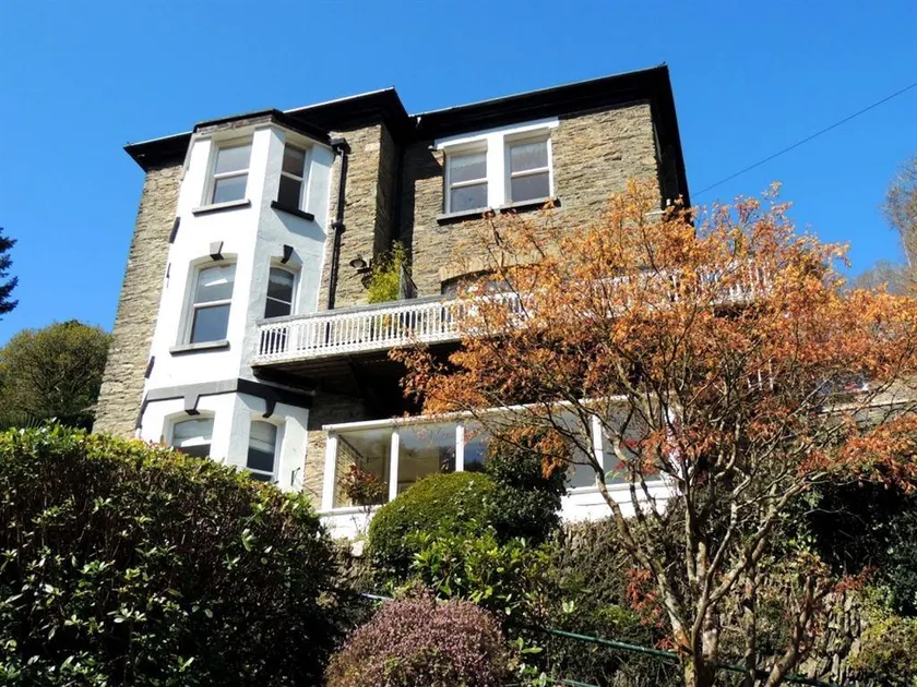 Woodlands Guest House - Image 1