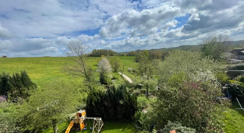 Familienfreundliche Ferienwohnung Hückeswagen - Natur, Wandern & Erholung - Image 1