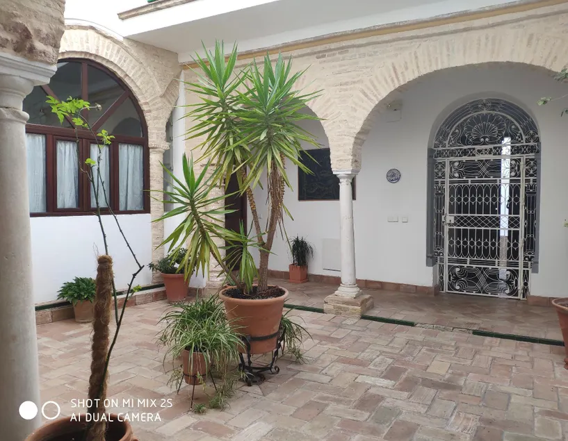 Casa en la Juderia - Image 1