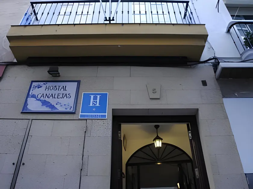 Hostal Canalejas - Image 1