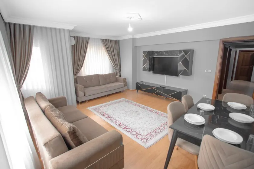 Large, quiet family apartment - Image 1