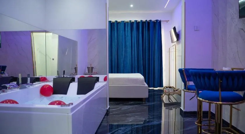 OLD STREET Luxury suite - Image 1