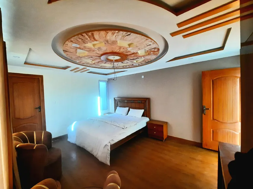 Baltistan Mountain Chalet Hotel - Image 1