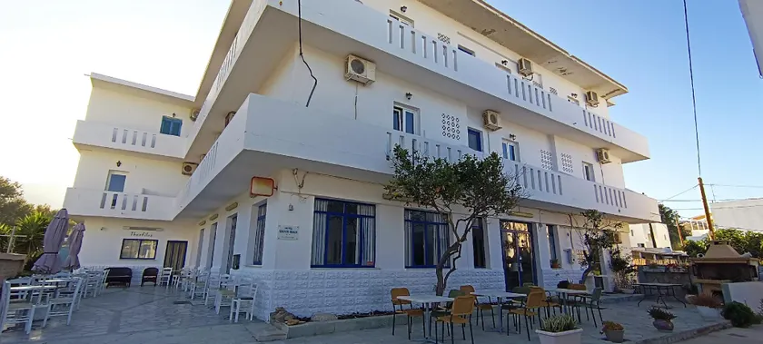SERIFOS BEACH HOTEL - Image 1