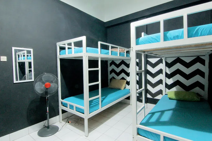 Hostel Backpackers 44 - Image 1