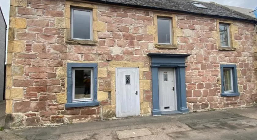 Little Ship Inn Rooms - Image 1
