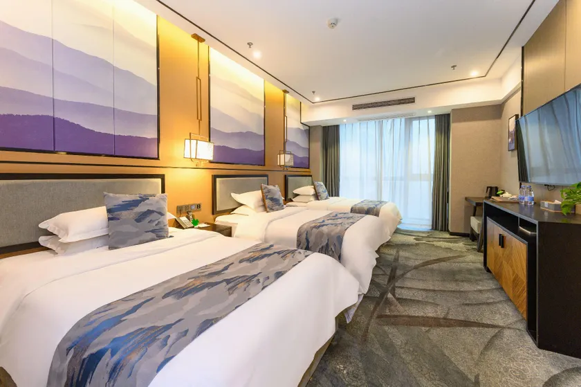 Huafu Hotel - Image 1