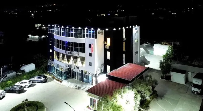 Grand Hotel Gjyshi - Image 1