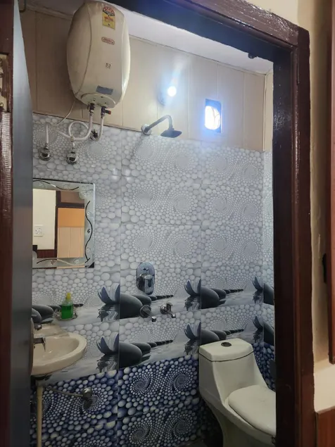 BRIGHT GUEST HOUSE - Image 1