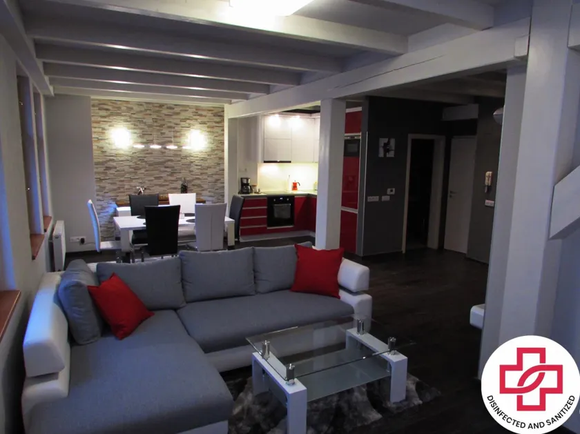 In Centre Prague Large Design Flat 8 Beds ❤️ - Image 1