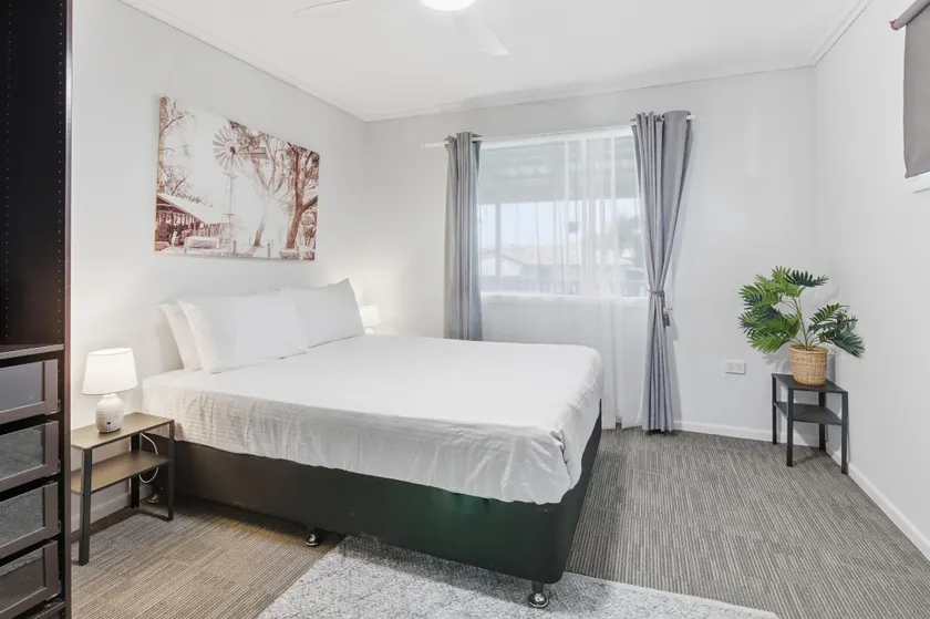 3-Bed Coastal Retreat in Central Margate - Image 1