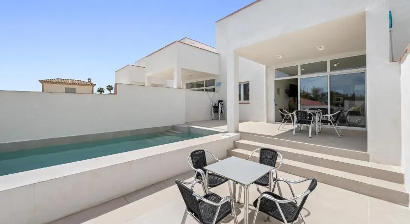 Maison avec barbecue, terrasse et jardin | Vue montagne | Avec animaux acceptés - Image 1
