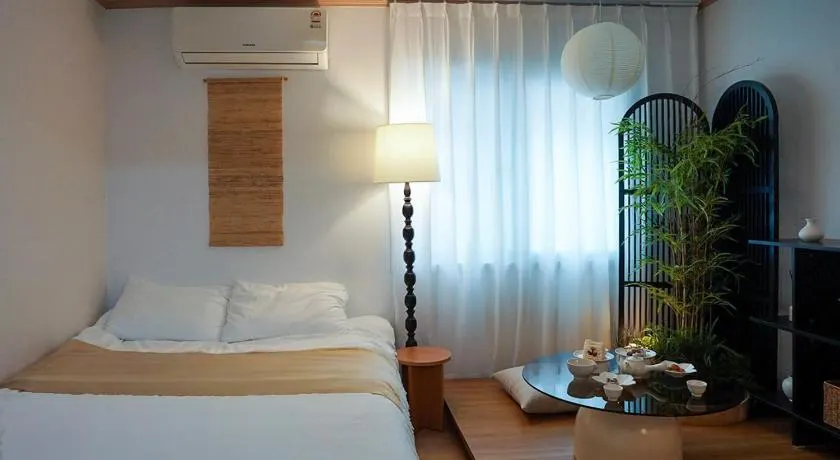 New Open Private 2F Home in Seoul 3min to Mapo Station - Image 1