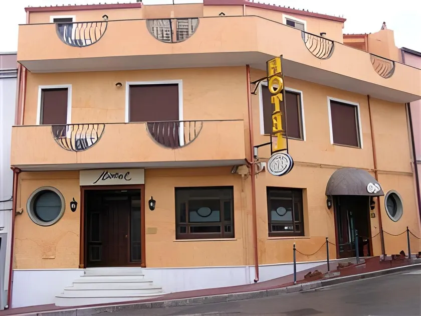 Hotel Mistral - Image 1