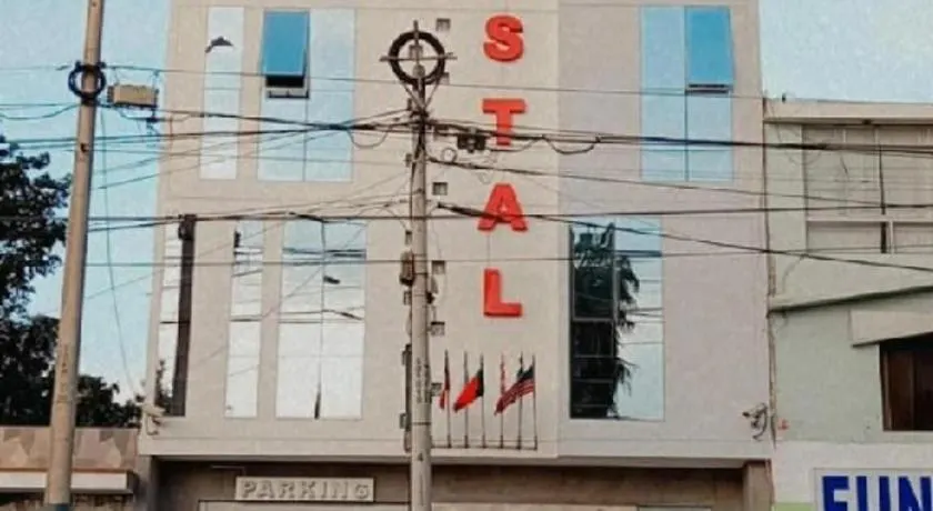 Hostal Parisuite - Image 1