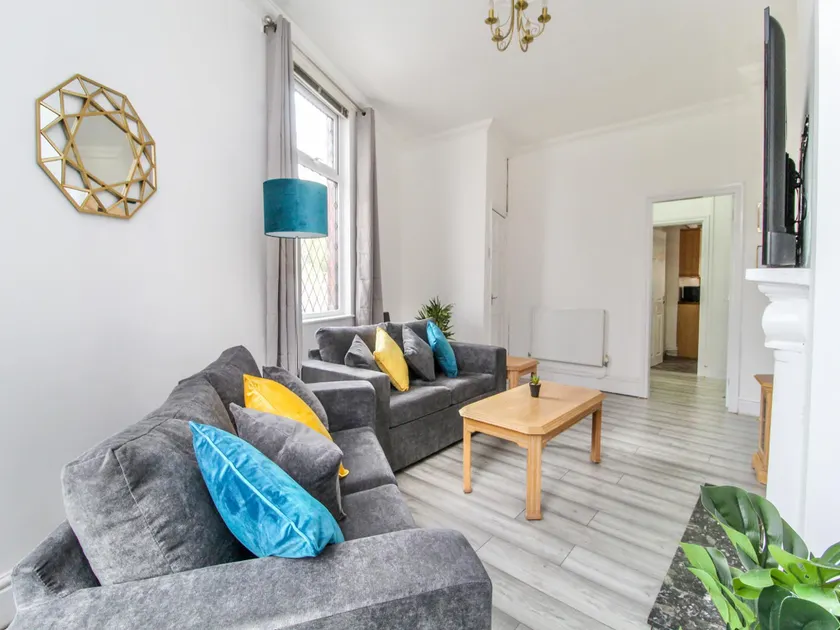 Merseyside Contractor Friendly Home - Image 1