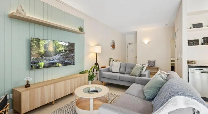 Baden 52 Rainbow Shores. Aircon. Wifi - Image 1