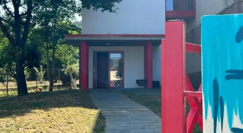 ALBERGUE A POBRA DO BROLLON - Image 1