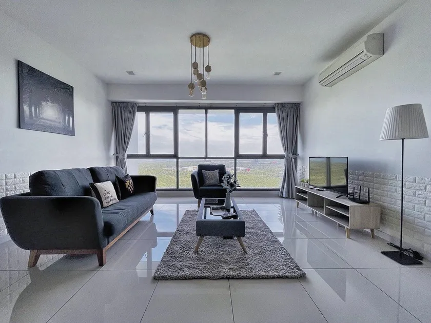 Iskandar Residences 3 Bedroom - Image 1