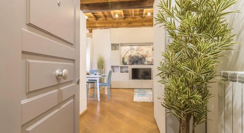 Tuscus Apartments - Image 1