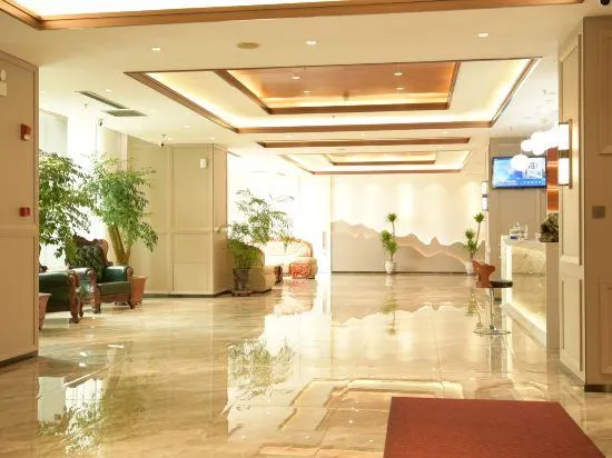 Qianjia Business Hotel - Image 1