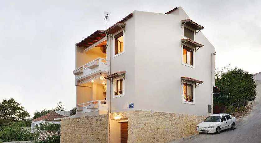 Melli House - Image 1