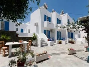 Marinos Hotel - Image 1