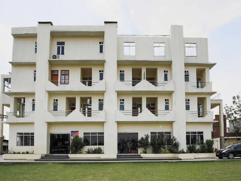 Hotel O Flagship 37109 Mangalam Guest House - Image 1