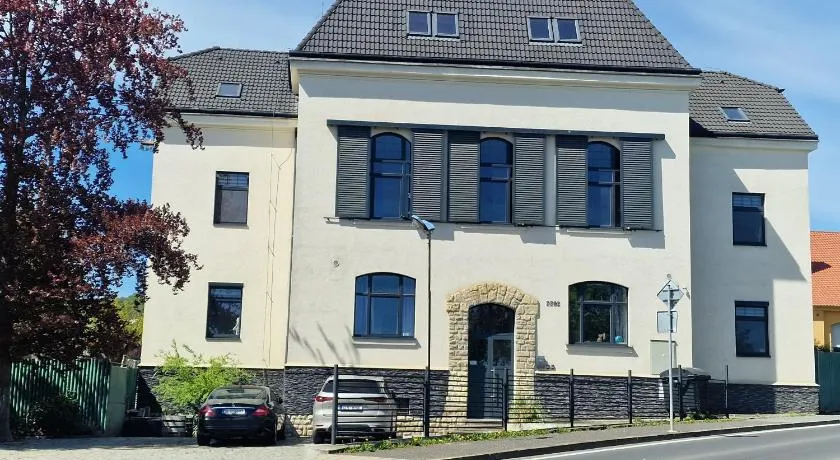 Apartmány Vila Singles - Image 1