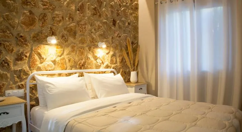 HOTEL KASTRI GARDEN APARTMENT - Image 1