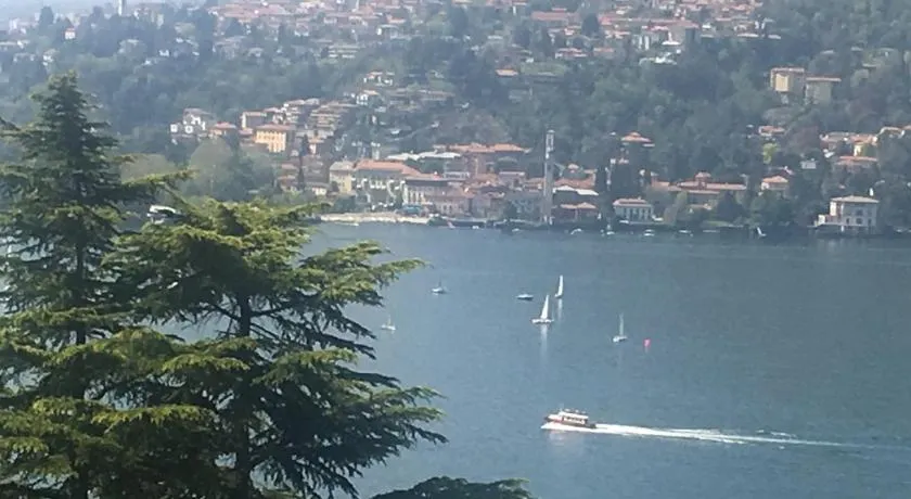 Ül Laghèe Blevio Apartments - Image 1