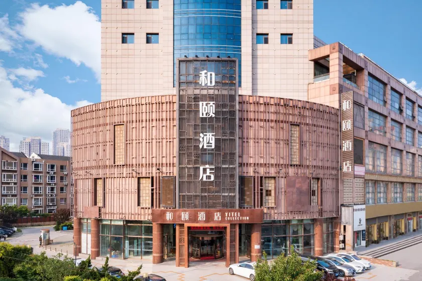 Yitel Dalian Xinghai Square Xian Road Metro Station - Image 1