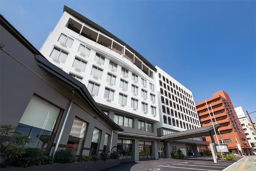 Hotel New Tsuruta - Image 1