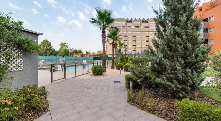 Moderno apartamento con Piscina y Parking - Image 1
