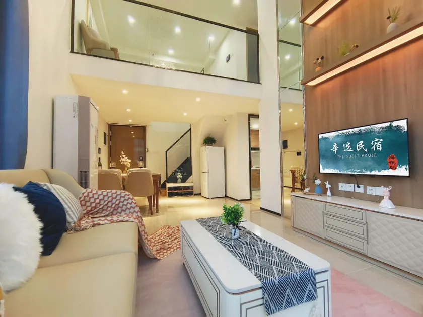 Nansu Warm Residence - Boutique Seaview Homestay - Image 1