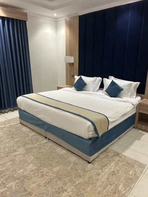 Al Madinah Suites - Image 1