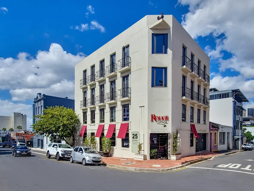 Rouge on Rose Boutique Hotel - Image 1