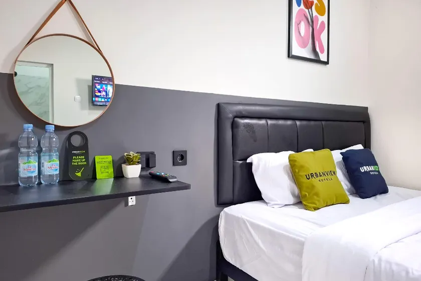 Urbanview Hotel Syariah Terra House Pati by RedDoorz - Image 1