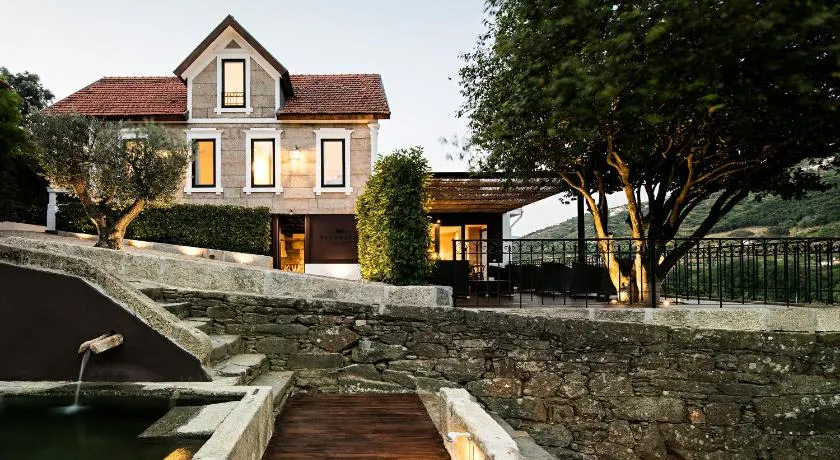 Quinta de S.Bernardo - Winery & Farmhouse - Image 1