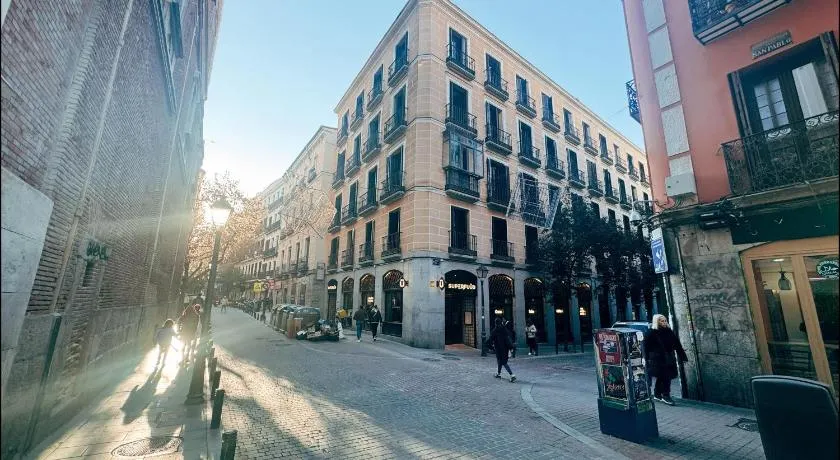 Adventure Hostel Madrid - Image 1