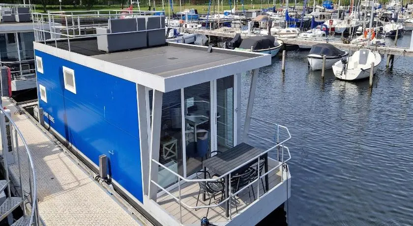 Water View Lodge in Naarden - Image 1