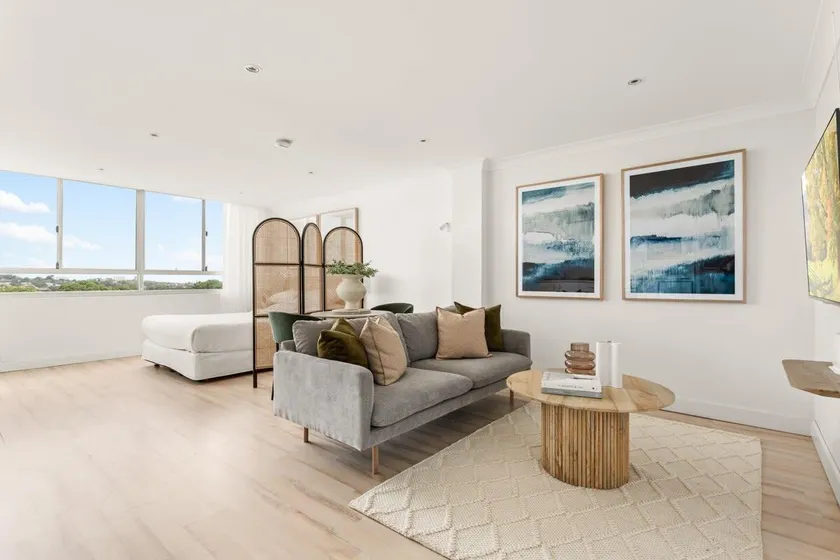 Chic Studio with a Pool and Moments from Shop - Image 1