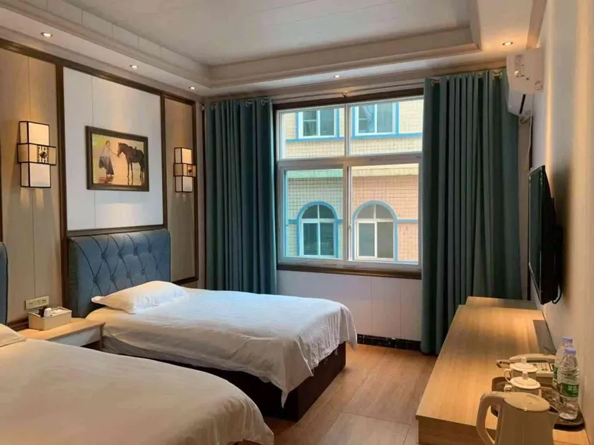 Juxin Hotel - Image 1