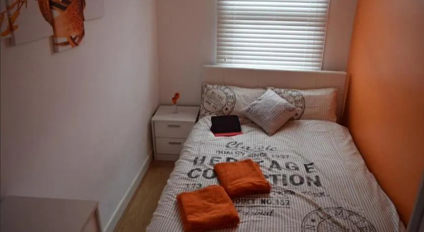 03 Bedroom Apartment-Self Check in - Image 1