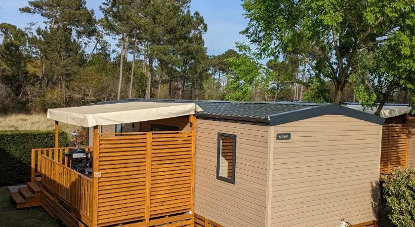 200m de la plage Bungalow LUXE de 44m2 Ménage et draps inclus Camping 5 Etoiles Mayotte Lac Biscarrosse Koyobalys - Image 1