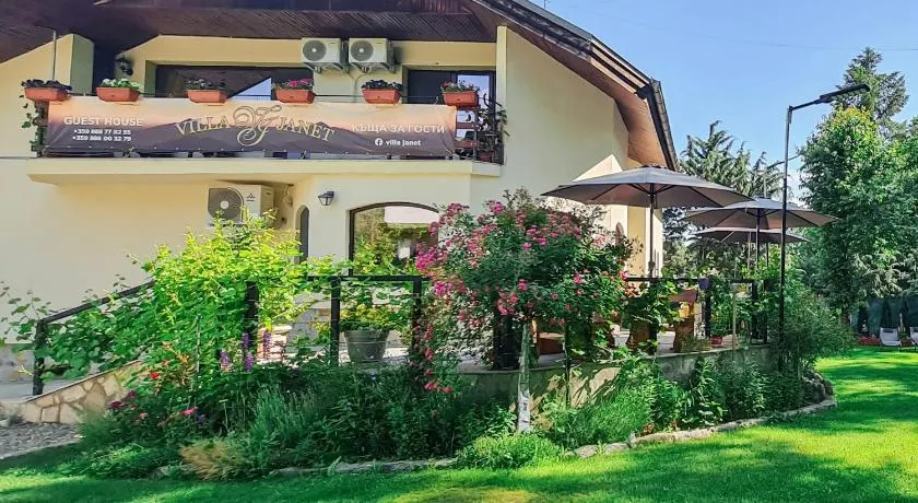Villa Janet - Image 1