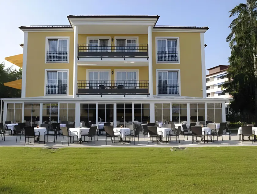 Hotel Schweizer Hof Thermal und Vital Resort - Image 1