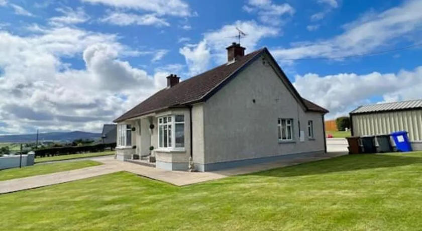 The Myles' Self-Catering Cottage - 4 Stars - Image 1