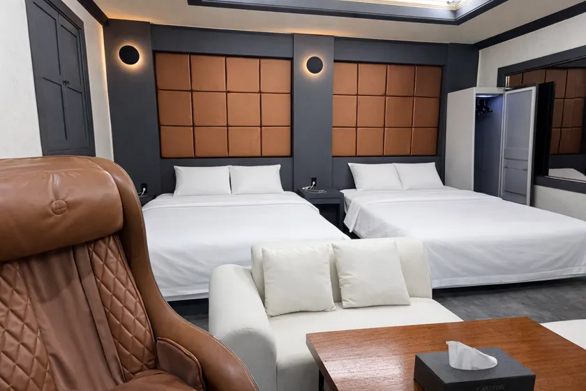 Carlton Hotel Incheon Juan Spacious Rooms Renovated Free WiFi - Image 1