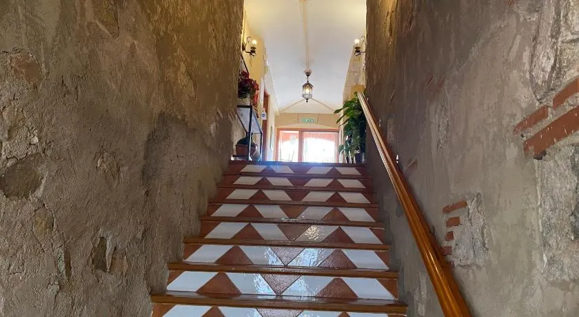 Hotel Rural Cal Amadeu - Image 1